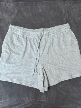Danskin Light Gray Women's Athletic Lounge Shorts